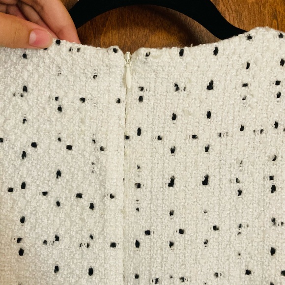 Tweed Dainty Jewells dress!!🤍 - Picture 5 of 8